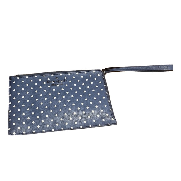 kate spade Handbags - Kate Spade NWOT Polka Dot Wristlet